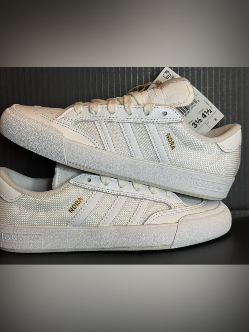 Adidas Nora Skate Shoes HP9739 White Gold Metallic Women's 4.5 Men's 3.5 New